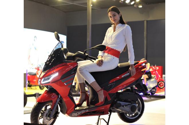 Aprilia launches 2020 SXR 160 scooter image