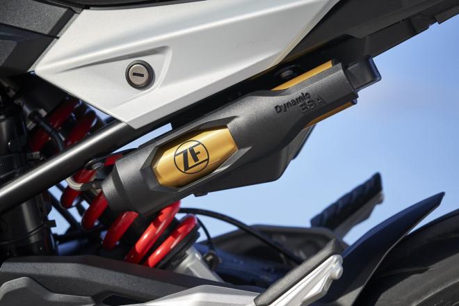 BMW F 900 R launching in March 2020, starts at P655k image