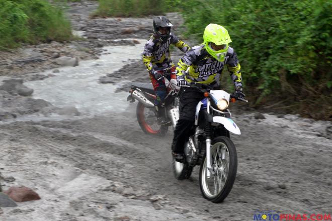 Riding in the time of COVID-19 image