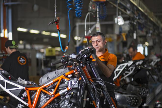 KTM Group and Moto Morini temporarily close factories image