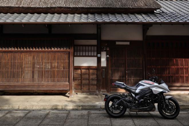 Suzuki celebrates 100th anniversary of incorporation image