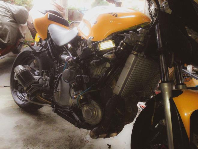 This backyard-built Honda has turbo-intercooler from a Pajero image
