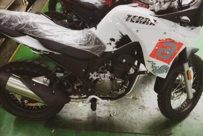 Leaked photo shows new Aprilia 250cc adv bike image