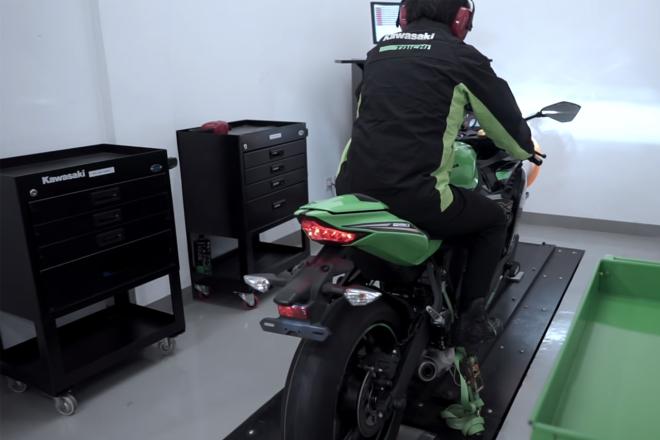 Kawasaki ZX-25R tested on dyno image