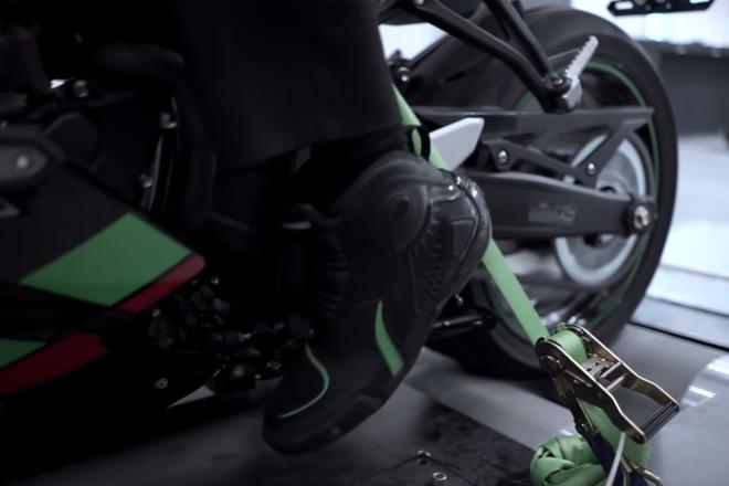 Kawasaki ZX-25R tested on dyno image