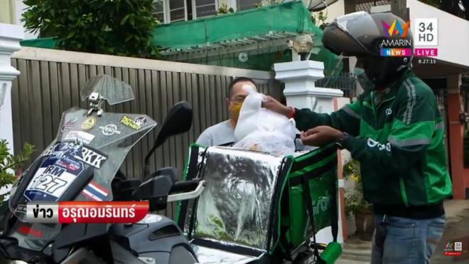 This Thai pilot rides his BMW GS Adventure on his GrabFood job image