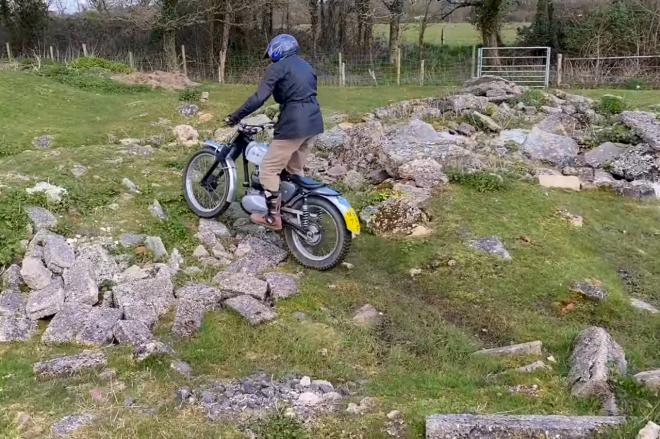 Wala yan sa lolo ko! Watch this 86-year-old rider ride a trials bike image