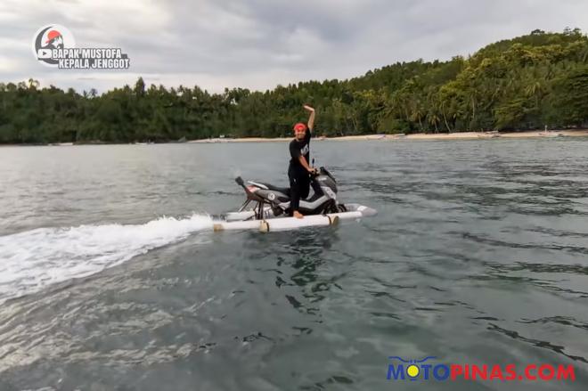 Watch: Idonesian guy turned his NMax into a jetski image
