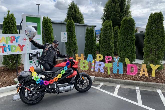Harley-Davidson LiveWire owner completes first US border to border ride image