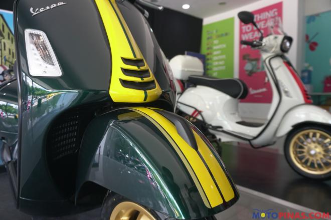 Vespa puts classic racing liveries on 2020 GTS Super and Sprint image