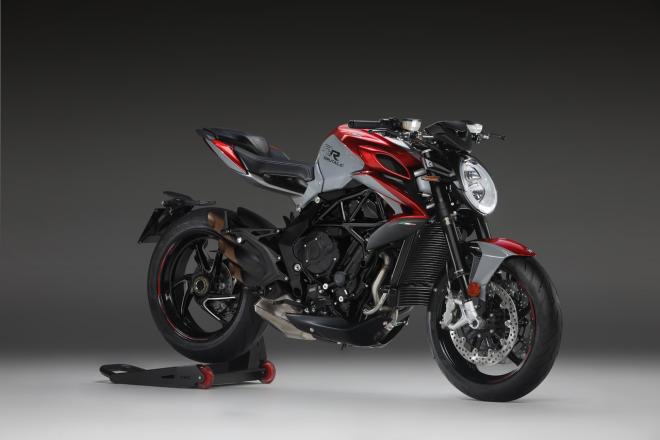 MV Agusta adds semi-auto option to Brutale and Dragster 800 image