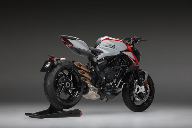 MV Agusta adds semi-auto option to Brutale and Dragster 800 image