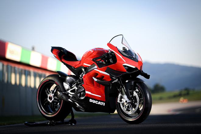 Watch: First Ducati Superleggera V4 buyer gets factory tour, meets president image