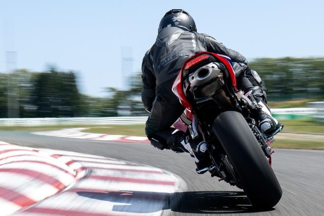 Honda unveils specs and performance of 2020 CBR600RR image