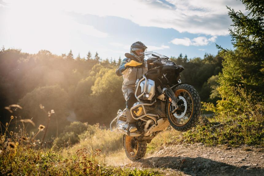BMW celebrates 40 years of GS with the 40th Anniversary R 1250 GS/ Adventure image