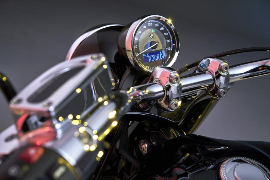 BMW to launch 5 new heritage models tonight at midnight image