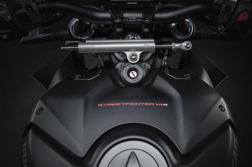 Ducati Streetfighter V4 S now in Dark Stealth color image
