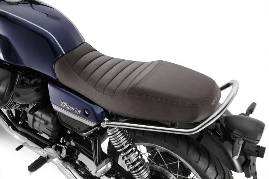 Moto Guzzi shows off new 850cc V7 for 2021 image