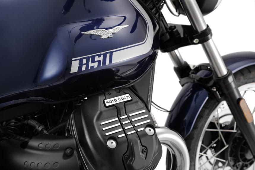 Moto Guzzi shows off new 850cc V7 for 2021 image