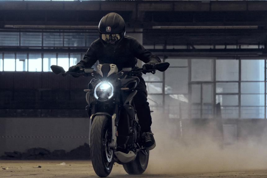 MV Agusta launches 2021 Brutale and Dragster 800 line image