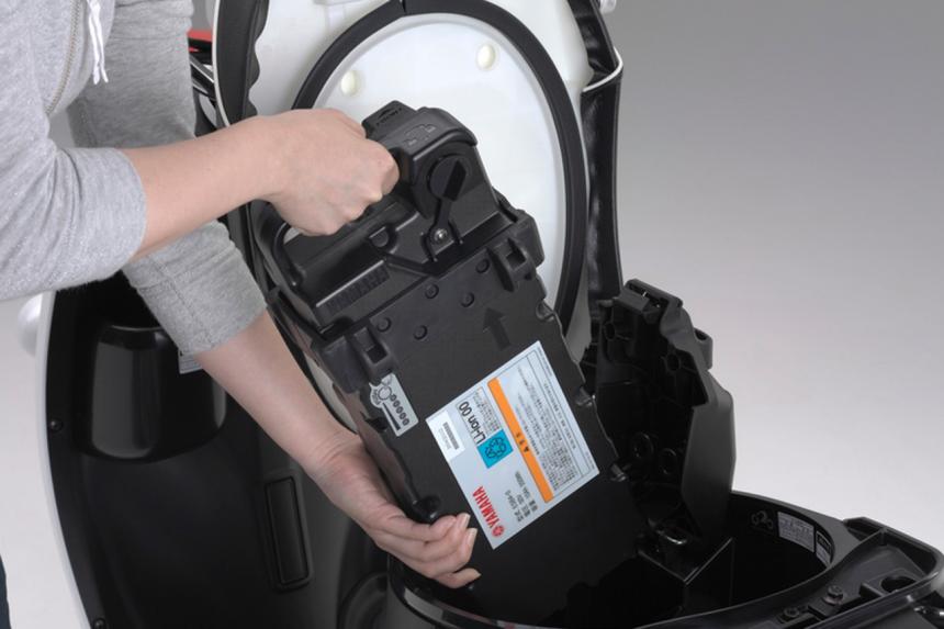 Japanese Big Four to use standardized swappable battery image