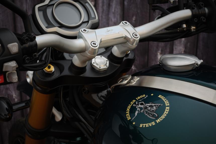 Triumph unveils Scrambler 1200 Steve McQueen Edition image