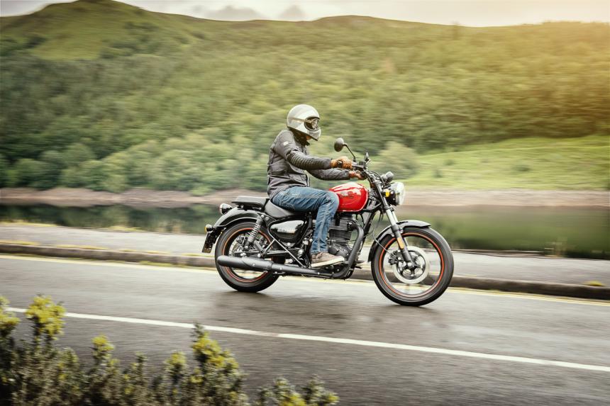 New Meteor 350 is ‘Motorcycle of the Year’ image