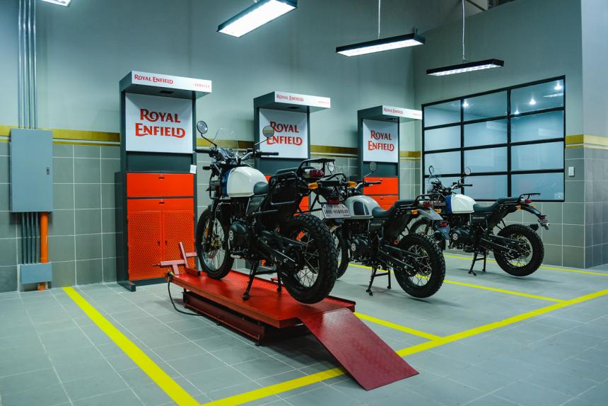 Royal Enfield opens biggest showroom north of Manila image