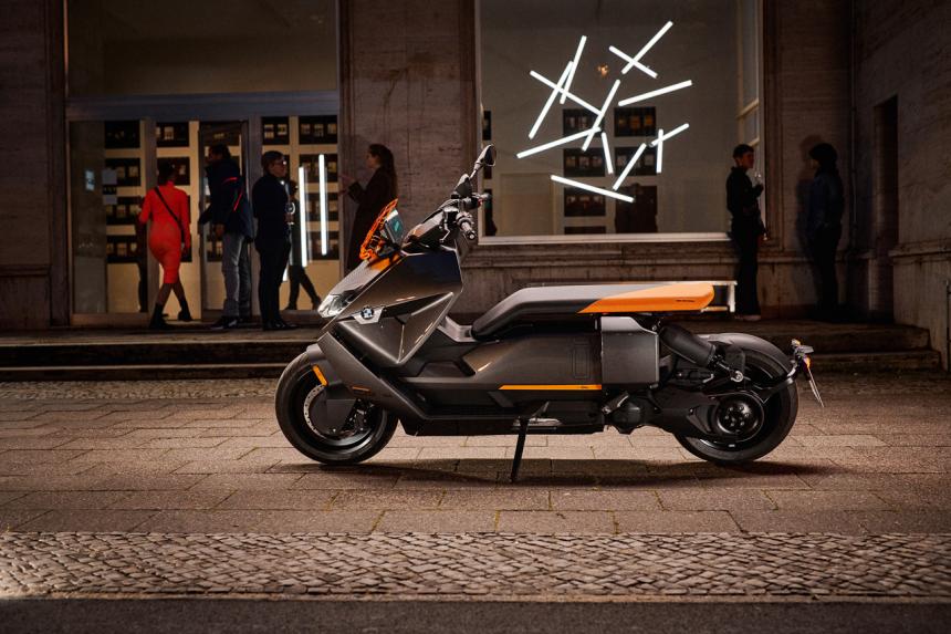 BMW launches new electric scooter CE 04 image