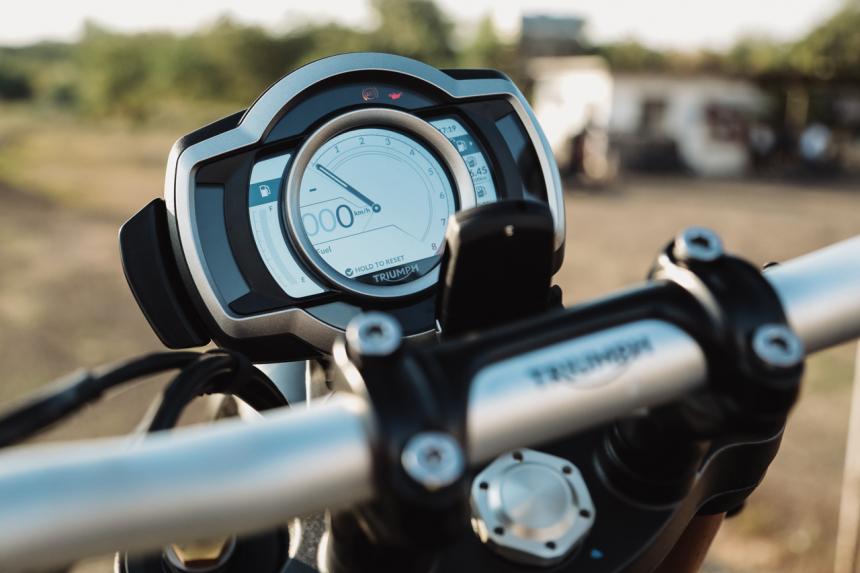 This is the 2021 Triumph Scrambler 1200 XE image