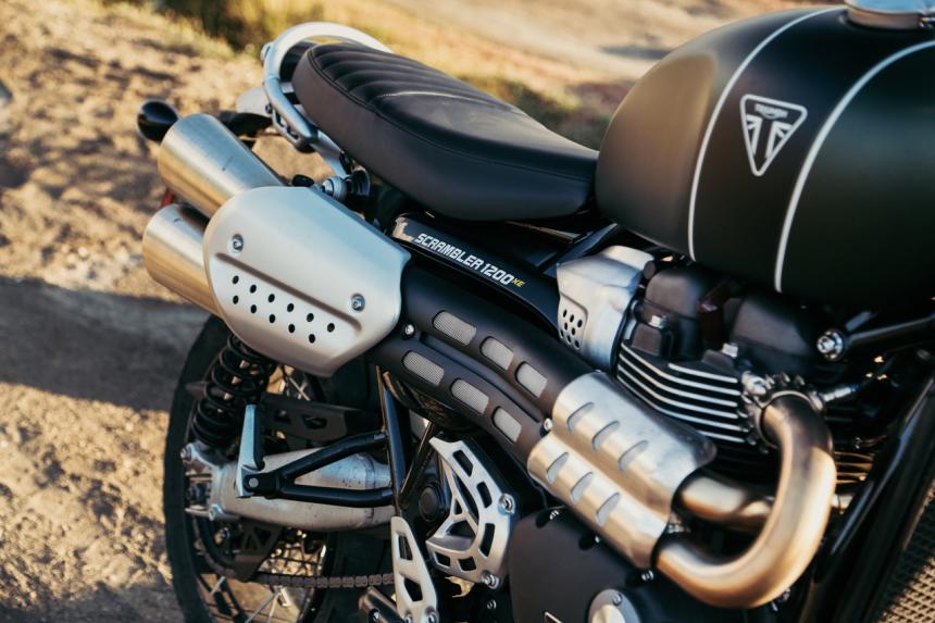This is the 2021 Triumph Scrambler 1200 XE image