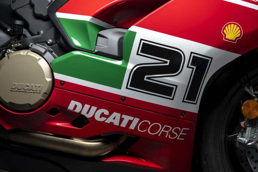 Ducati unveils Troy Bayliss Panigale V2 tribute image