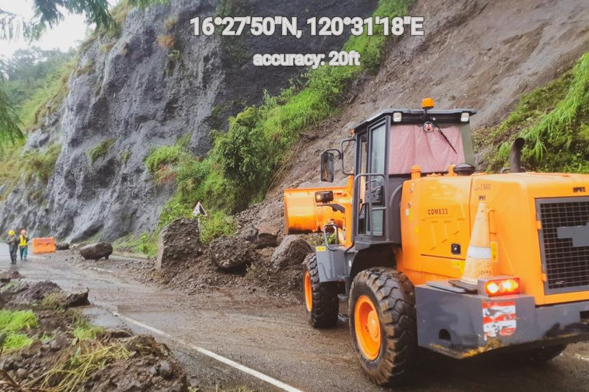 DPWH closes 7 major roads due to heavy rains image