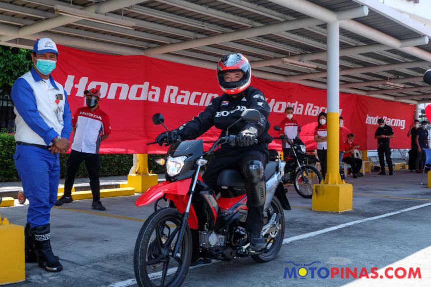Proposed law wants gov’t to buy only Pinoy-made vehicles image