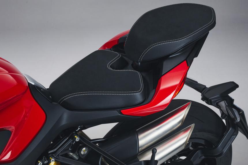 MV Agusta unveils 2022 Brutale RS image
