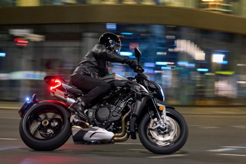 MV Agusta unveils 2022 Brutale RS image