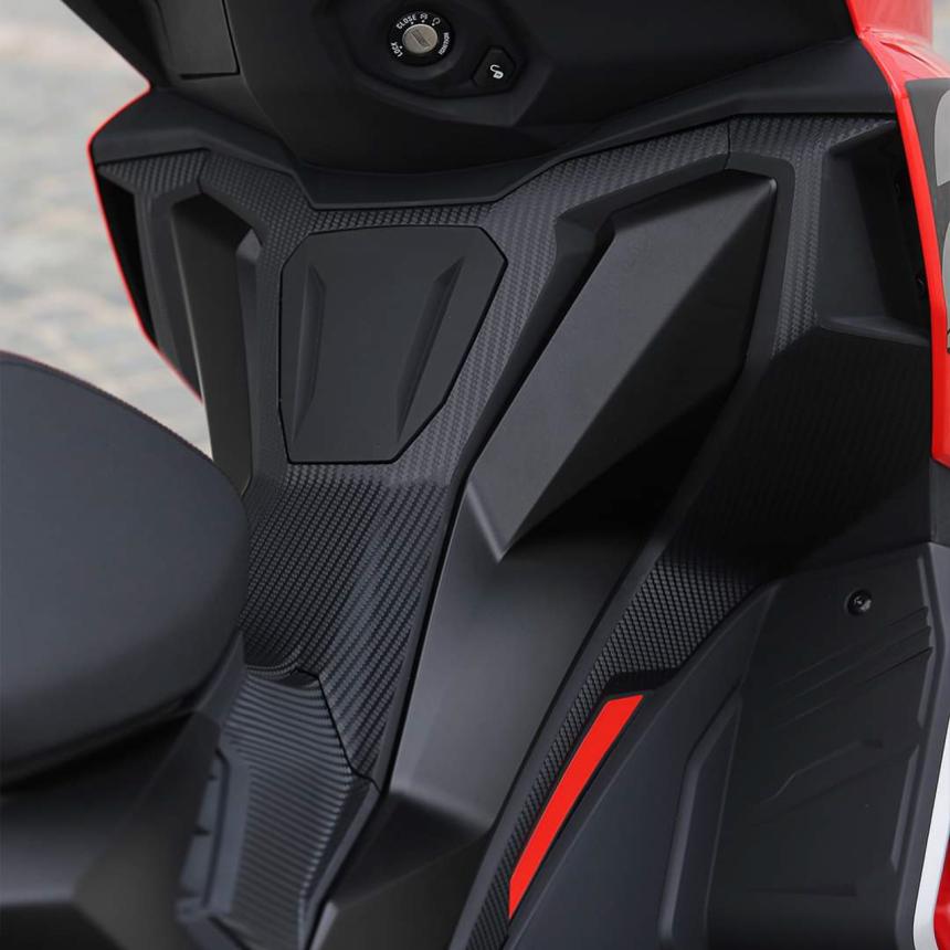 Bikerbox to debut 200cc Aprilia SR GT urban adventure in March image