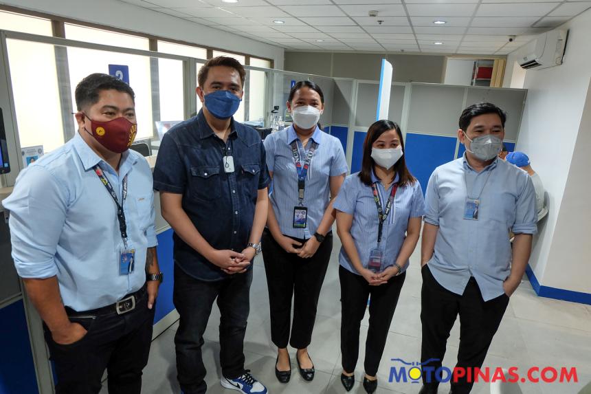 LTO opens new license renewal office in Tiendesitas image
