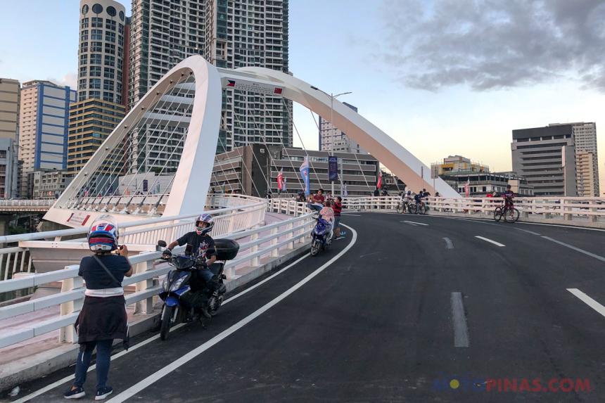 Newly Binondo-Intramuros Bridge slowly becoming a ‘Kaybiang Tunnel’ Newly Binondo-Intramuros Bridge slowly becoming a ‘Kaybiang Tunnel’ image