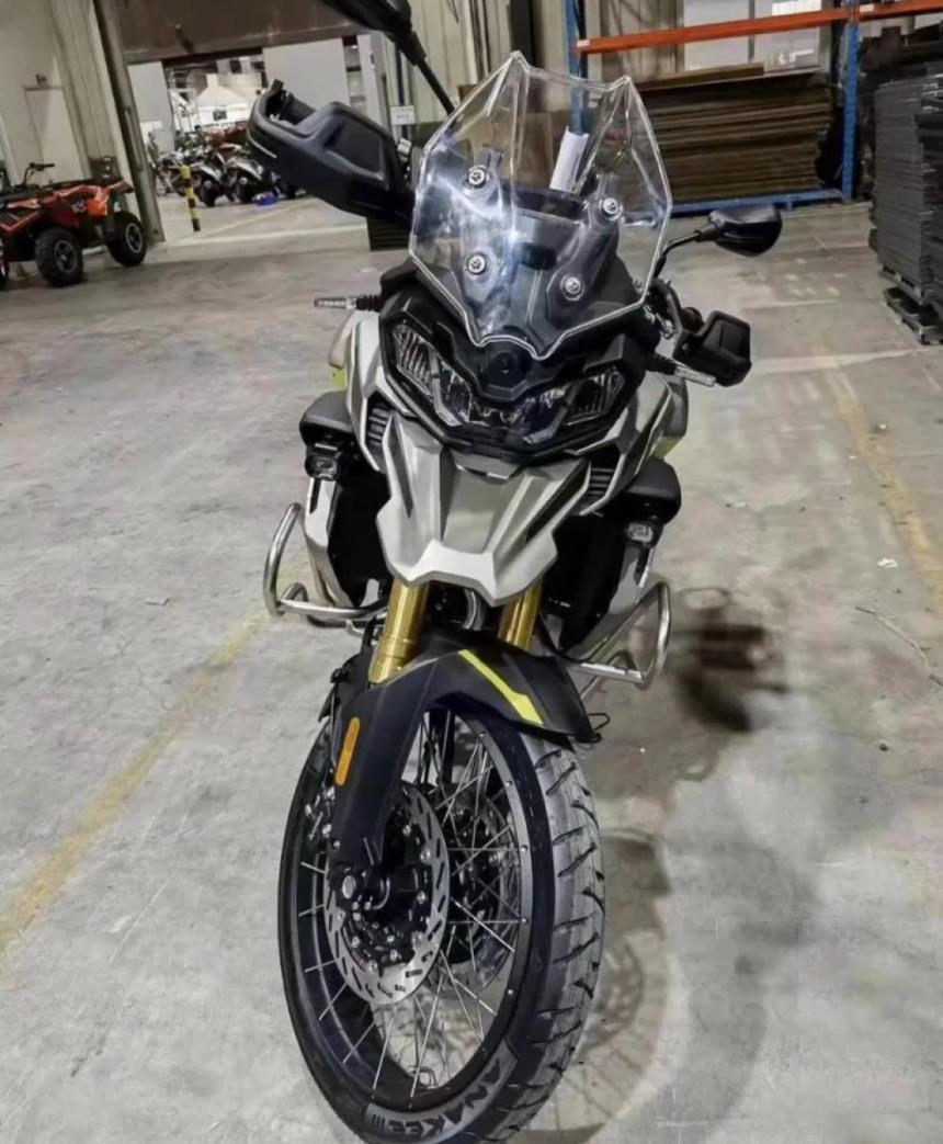 Look: upcoming VOGE 900cc ADV bike spied Look: upcoming VOGE 900cc ADV bike spied image