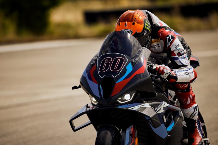 New BMW M 1000 RR: 314 km/h top speed, more down force New BMW M 1000 RR: 314 km/h top speed, more down force image