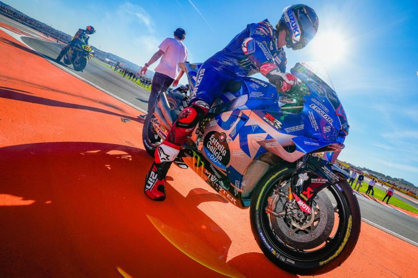 Suzuki says goodbye to MotoGP with a win from Alex Rins Suzuki says goodbye to MotoGP with a win from Alex Rins image