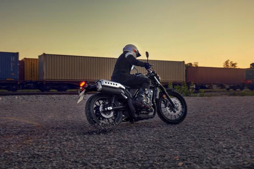 Honda joins the scrambler craze late in the game with new CL500 Honda joins the scrambler craze late in the game with new CL500 image