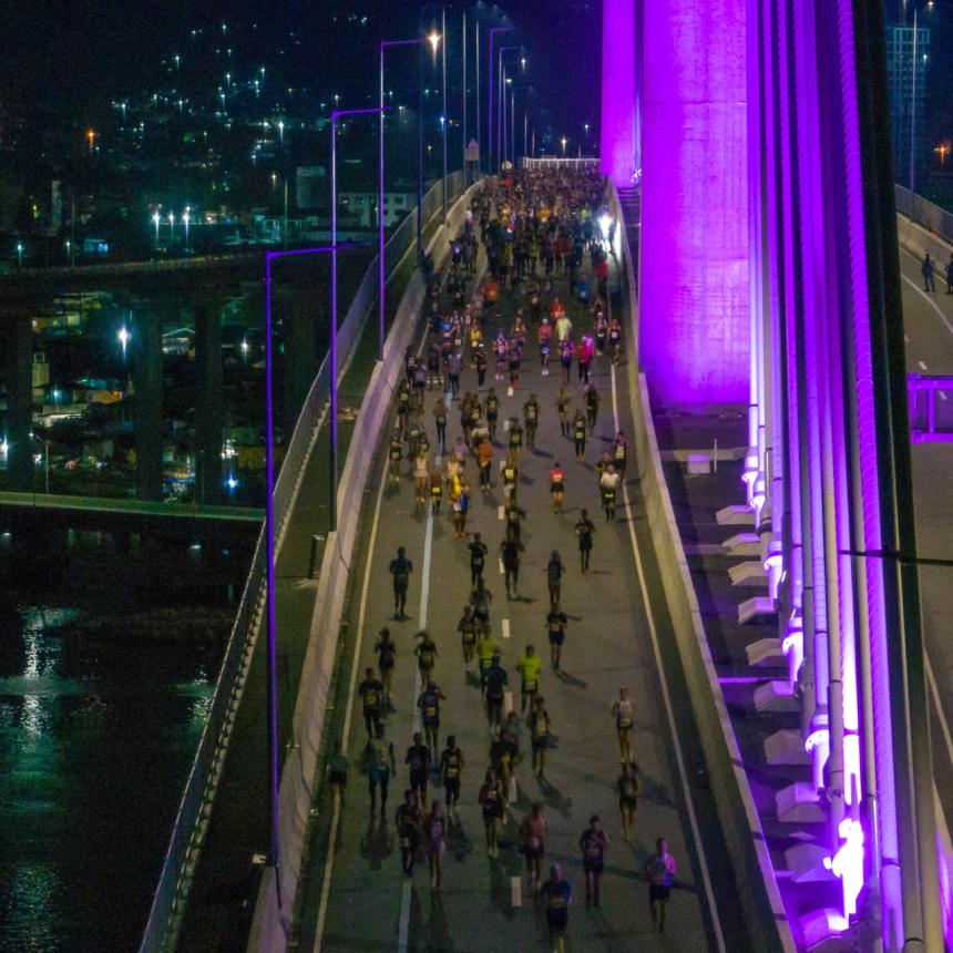 More than 8,000 runners took over CCLEX in Cebu More than 8,000 runners took over CCLEX in Cebu image
