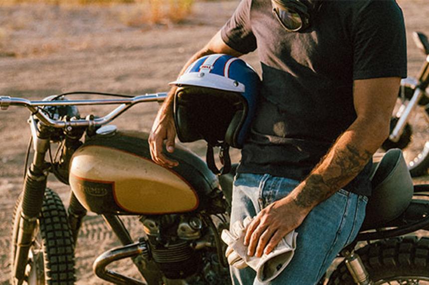 BELL honors Steve McQueen with this retro Custom 500 BELL honors Steve McQueen with this retro Custom 500 image