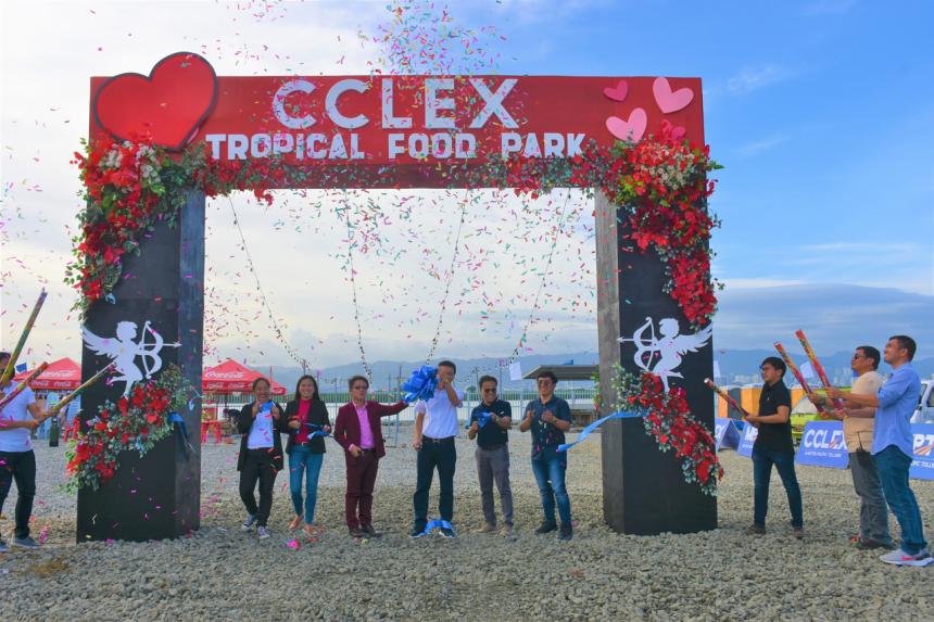 Cebu expressway opens food park beside toll plaza Cebu expressway opens food park beside toll plaza image