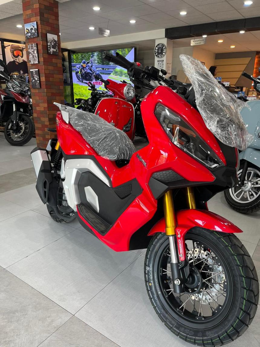 Bristol unveils new 160cc scooter, starts at PHP138K Bristol unveils new 160cc scooter, starts at PHP138K image