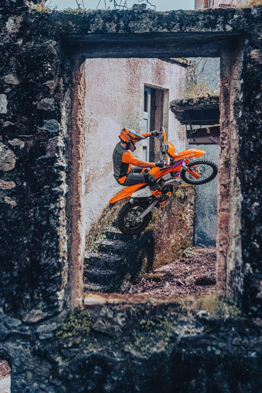 KTM announces 2024 EXC range KTM announces 2024 EXC range image