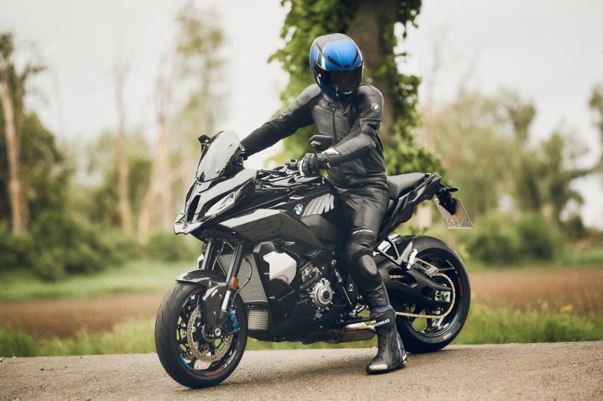 BMW gives glimpse of M 1000 XR prototype BMW gives glimpse of M 1000 XR prototype image