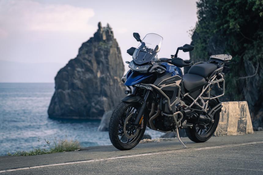 Rider sets new Guinness record onboard a Triumph Tiger 1200 Rider sets new Guinness record onboard a Triumph Tiger 1200 image